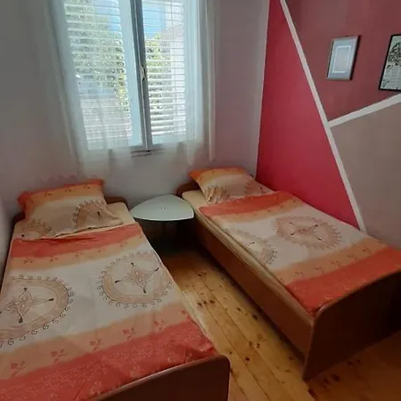 Ivan Apartment *